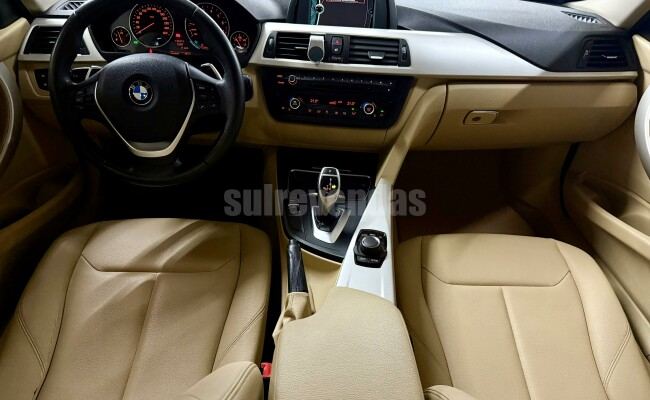 BMW 320i