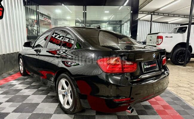BMW 320i
