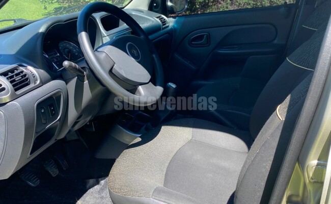 Renault CLIO AUTHENTIQUE 1.0/1.0 HI-POWER 16V 3P