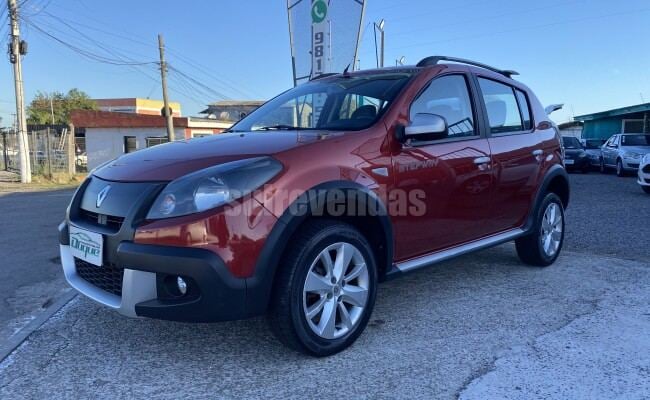 Renault SANDERO