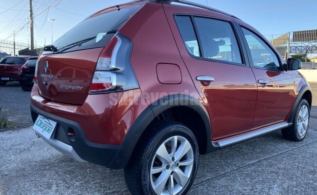Renault SANDERO