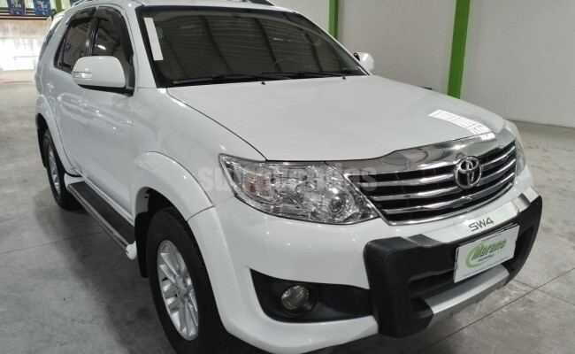 TOYOTA HILUX SW4
