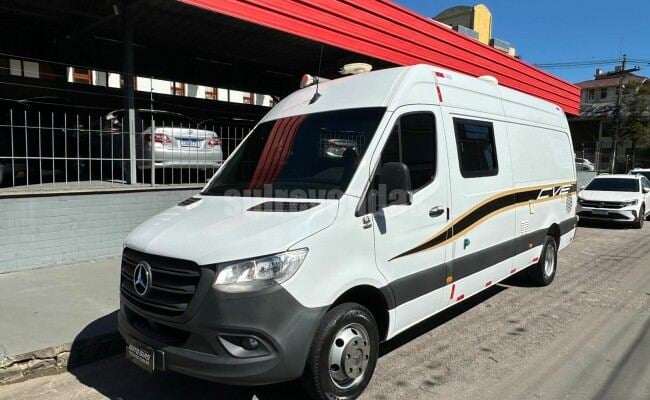 Mercedes-Benz SPRINTER 516 CD