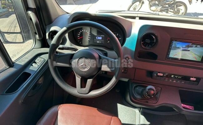 MERCEDES-BENZ SPRINTER 516