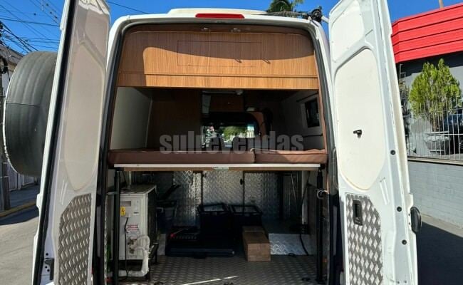 MERCEDES-BENZ SPRINTER 516