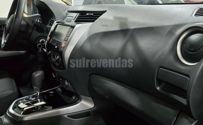Nissan FRONTIER