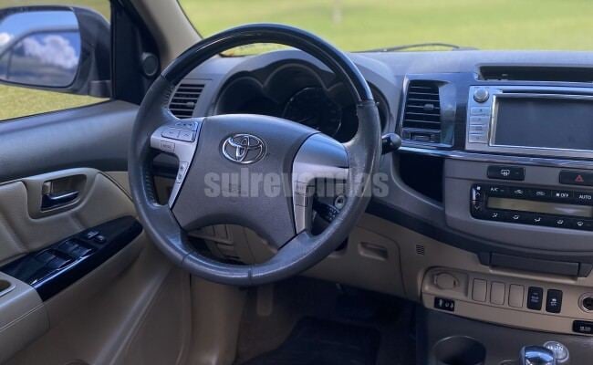 Toyota HILUX SW4