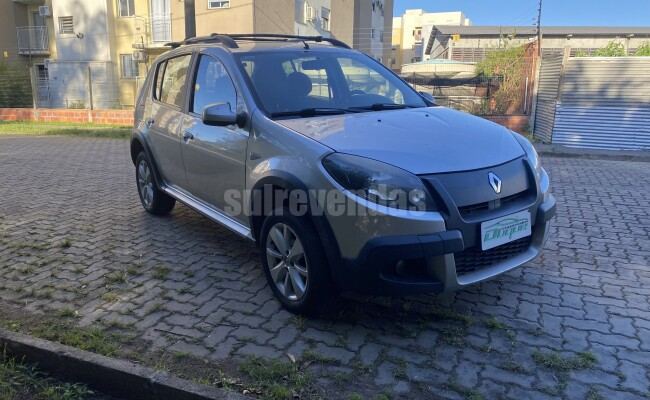 Renault SANDERO