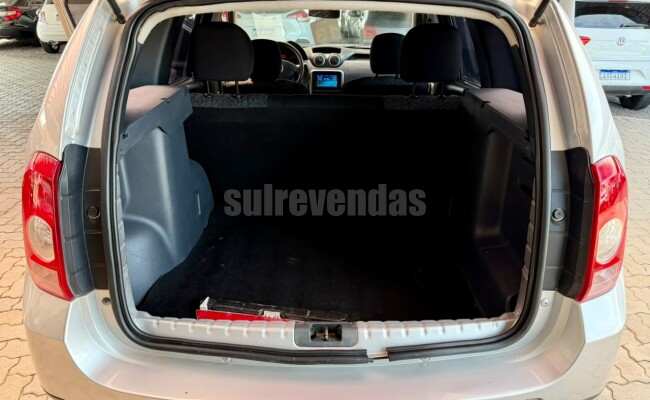 RENAULT DUSTER