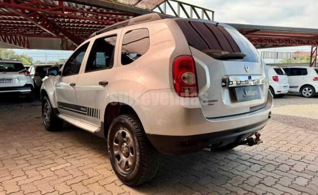 RENAULT DUSTER