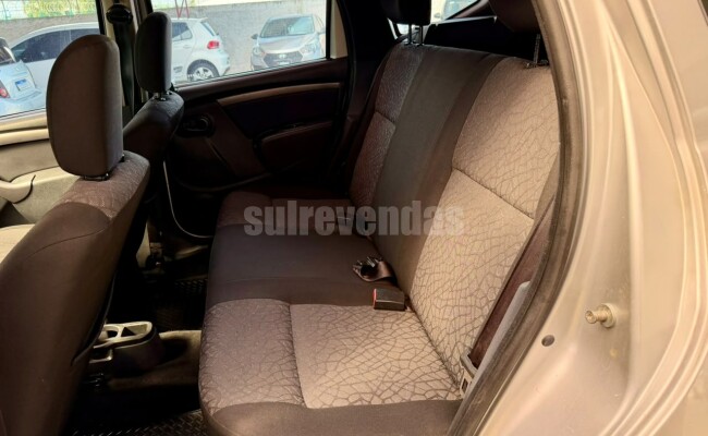 RENAULT DUSTER