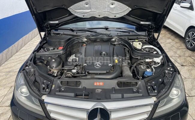 Mercedes-Benz CLASSE C-250