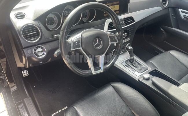 Mercedes-Benz CLASSE C-250