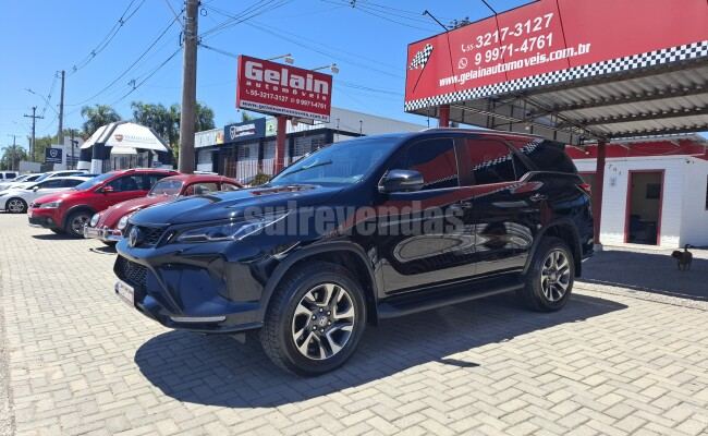 Toyota HILUX SW4