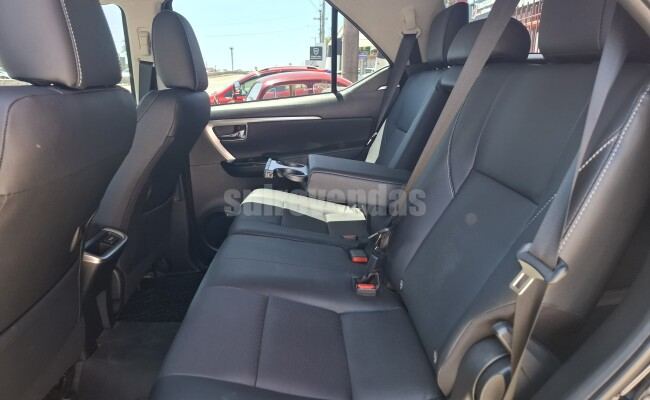 Toyota HILUX SW4