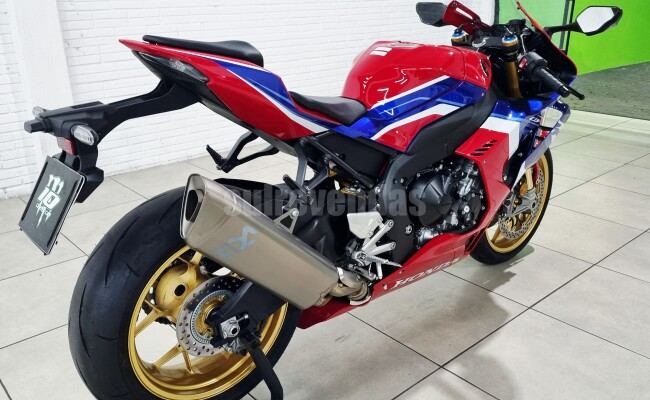 Honda CBR 1000 RR-R FIREBLADE SP