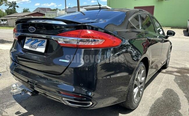 Ford FUSION