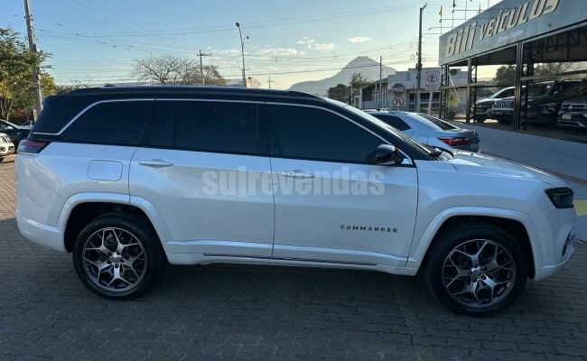 Jeep COMMANDER