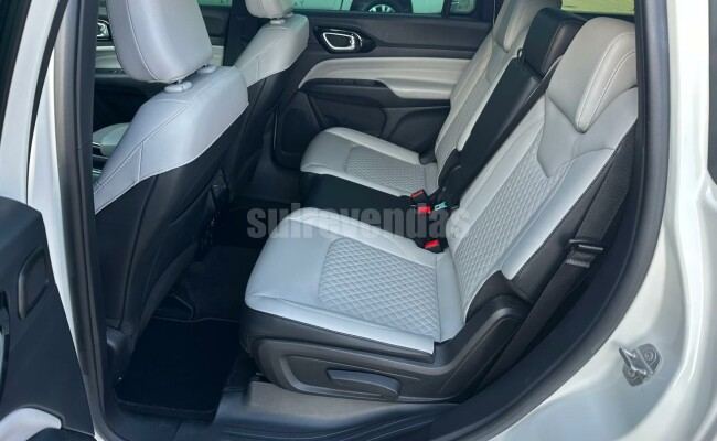 Jeep COMMANDER