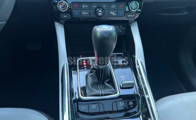Jeep COMMANDER