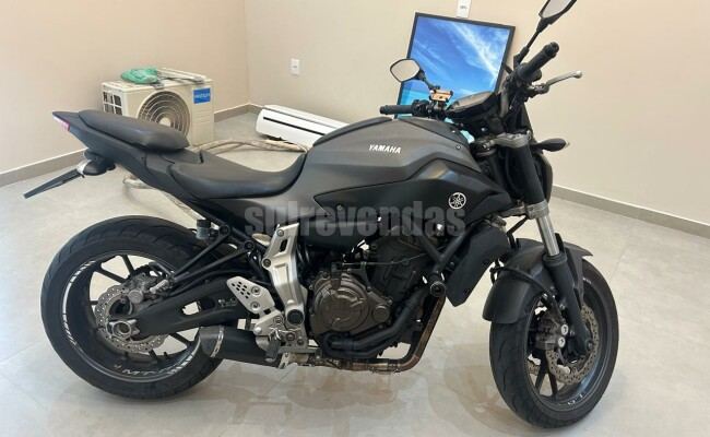 Yamaha MT-07/MT-07