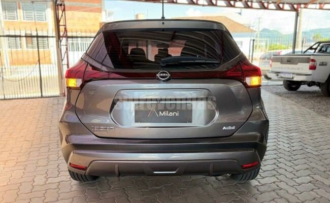 Nissan KICKS