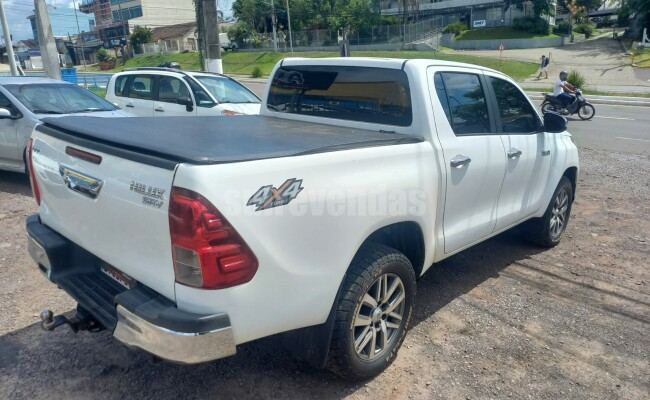 Toyota HILUX CD