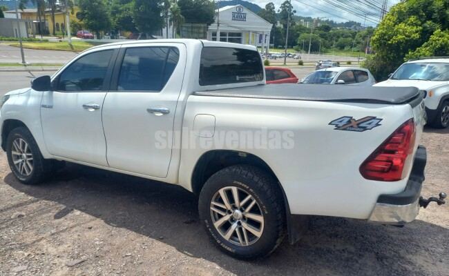 Toyota HILUX CD