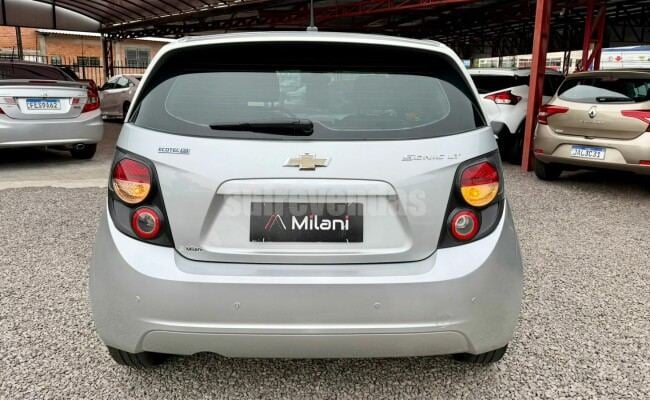 Chevrolet SONIC HB