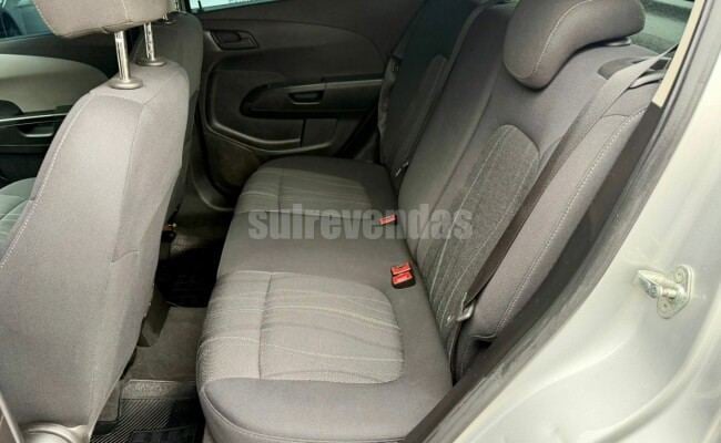 Chevrolet SONIC HB