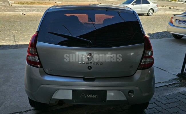Renault SANDERO