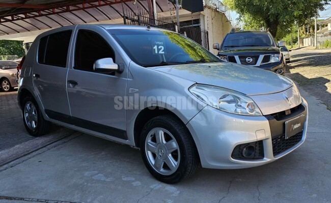 Renault SANDERO