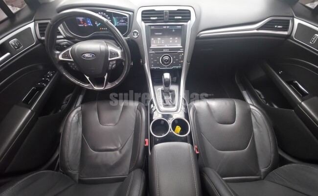 Ford FUSION