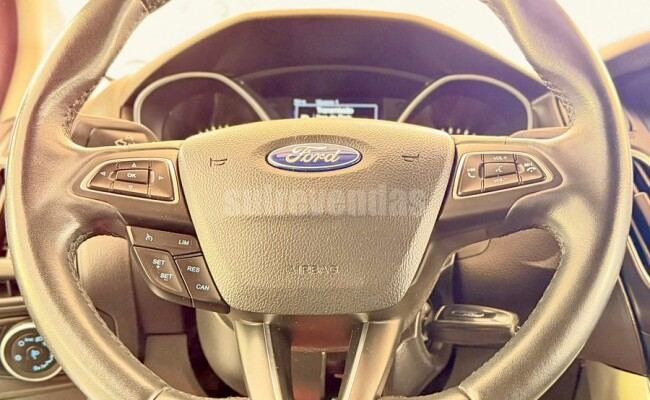 Ford FOCUS SE AT 2.0HC