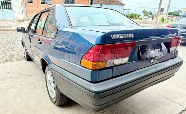 Ford VERSAILLES