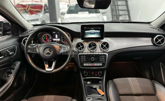 Mercedes-Benz GLA 200 Advance 1.6/1.6 TB 16V Flex Aut.
