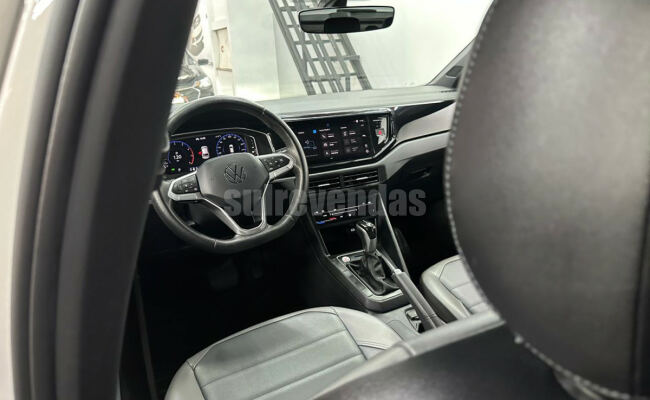 Volkswagen Nivus Highline 1.0 200 TSI Flex Aut.