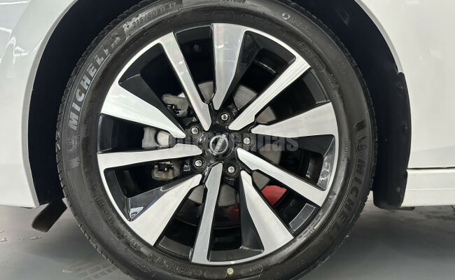 Nissan Sentra Advance 2.0 16V Aut.