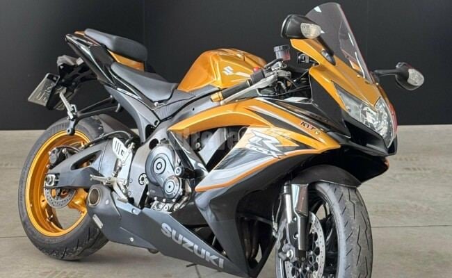 Suzuki Gsx r 750 w srad