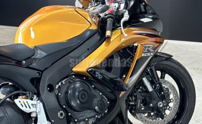 Suzuki Gsx r 750 w srad