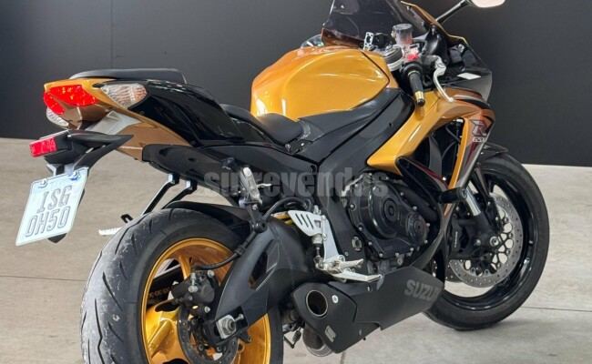 Suzuki Gsx r 750 w srad