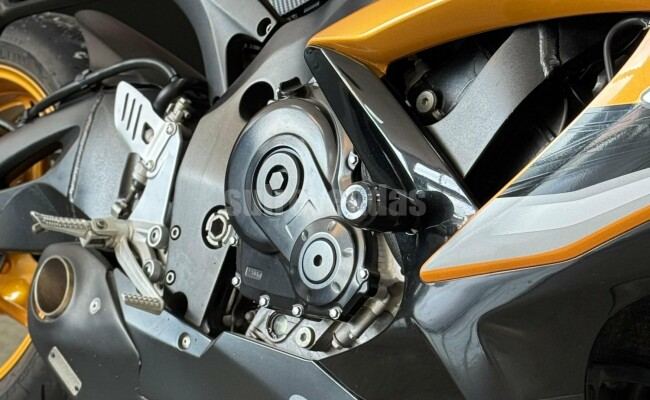 Suzuki Gsx r 750 w srad