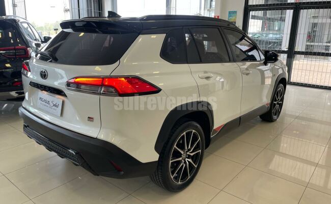 Toyota COROLLA CROSS GRS