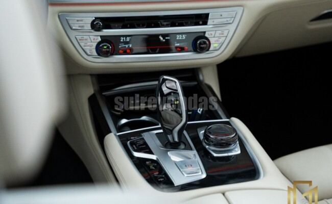 BMW 745Le 3.0 TWINPOWER HÍBRIDO M SPORT AUTOMÁTICO