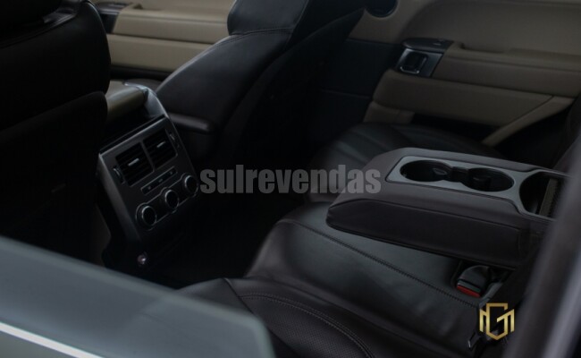 Land Rover RANGE ROVER 3.0 VOGUE V6 24V TURBO DIESEL 4P AUTOMÁTICO
