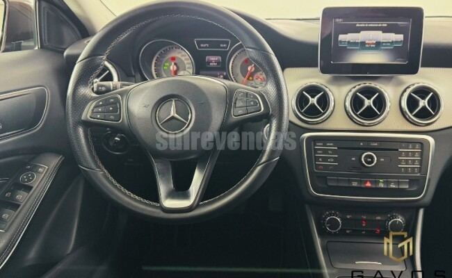 Mercedes-Benz GLA 200 1.6 CGI ADVANCE 16V TURBO FLEX 4P AUTOMÁTICO