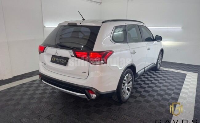 Mitsubishi OUTLANDER 2.2 4X4 16V DIESEL 4P AUTOMÁTICO