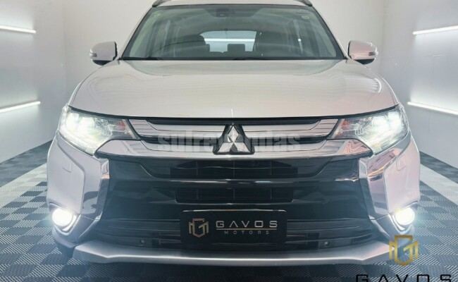 Mitsubishi OUTLANDER 2.2 4X4 16V DIESEL 4P AUTOMÁTICO