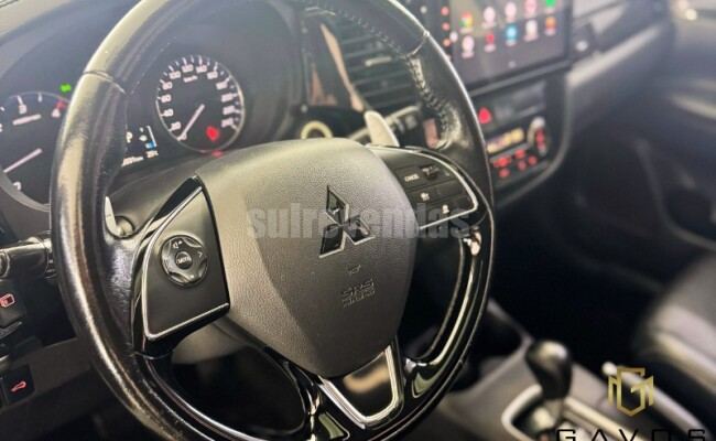 Mitsubishi OUTLANDER 2.2 4X4 16V DIESEL 4P AUTOMÁTICO