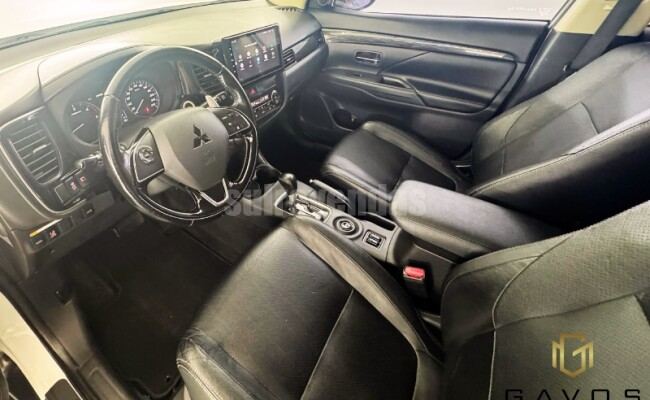 Mitsubishi OUTLANDER 2.2 4X4 16V DIESEL 4P AUTOMÁTICO